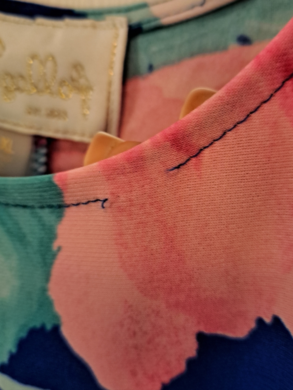 Pappagallo Slinky Hawaiian Floral Dress - Picture 7 of 9